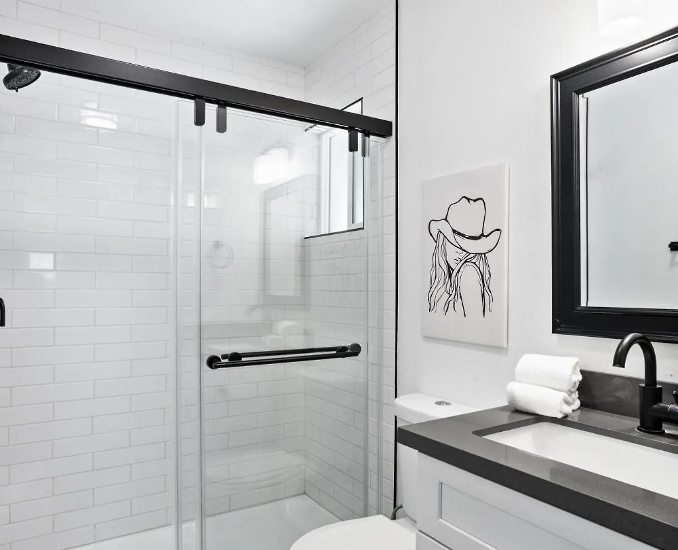 Glimmer - 2 Unit Combo - Sleeps 8 - In Old Town Scottsdale