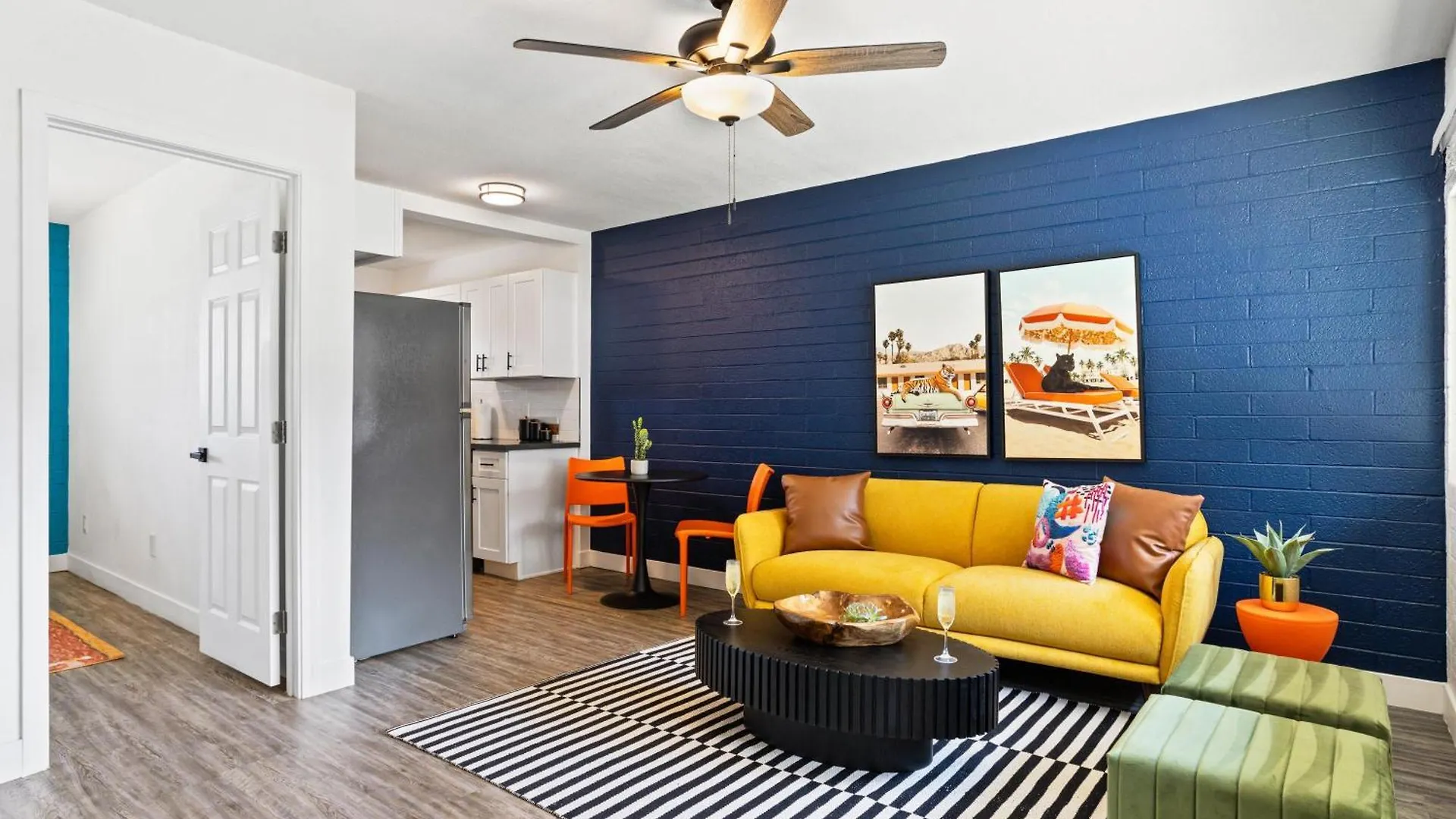 Glimmer - 2 Unit Combo - Sleeps 8 - In Old Town Scottsdale